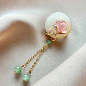 Nuevo broche de borla de magnolia estilo chino vintage, accesorio delicado de alta gama, broche para cheongsam, broche para corsage, hebilla para traje occidental - Product Image 4