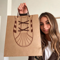 Sac de shopping en papier kraft personnalisé et recyclable pour boutique de baskets, design créatif, emballage cadeau pour la vente au détail de chaussures de mode