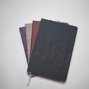 Quaderno A5 in PU con texture effetto crepe, elastico e logo personalizzabile – Ideale come regalo aziendale - Product Image 5