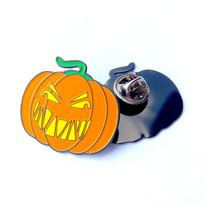 Factory Custom Pumpkin Badges Metal Crafts Wholesale Customized Logo Pins Soft Enamel Lapel Pin Promotional for Halloween Gifts