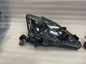 Pour LEXUS IS200T IS250 IS350 IS300 phares système d'éclairage automobile phares au xénon d'origine - Product Image 4