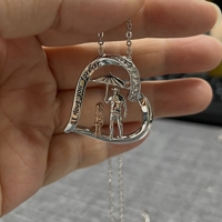Collier avec pendentif en forme de cœur pavé de micro-zircon, sans nickel, portrait 3D de père et fille sous un parapluie