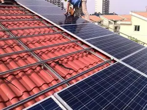 Impianto di energia solare completo sistema di rete popolare cravatta sistema di energia solare 300KW energia solare sul sistema di rete