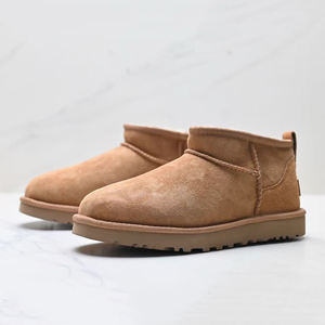 Bottes d'hiver pour femmes 2025 Snow Sneakers avec logo personnalisé Ultra Mini Schoenen Donna Schuhe Lowmel uggs - Product Image 3