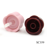 5-6g belle fleur en forme de plastique vide brillant à lèvres Tubes en gros personnalisé petit Lipgloss conteneur cosmétique emballage fournisseur