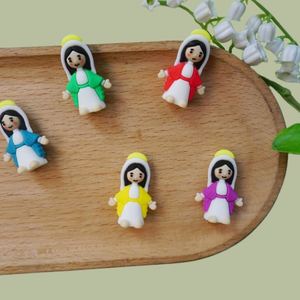 Figurine de bureau en plastique Notre-Dame de la Miséricorde, décoration de Pâques, best-seller transfrontalier, en stock, mignonne, style dessin animé, cadeau de maternité - Product Image 3