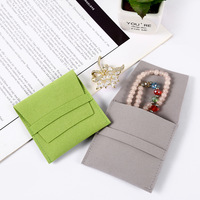 Pochette à bijoux en faux daim coloré haut de gamme, sac d'affichage d'emballage de bijoux en velours avec logo personnalisé