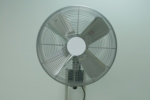 Ventilador de Pared Eléctrico de 24 Pulgadas, Fabricación en Vietnam, OEM/ODM, Montaje en Pared de Metal, Eficiencia Energética 5*, para Uso Comercial/Industrial GAPIDF004 - Product Image 5