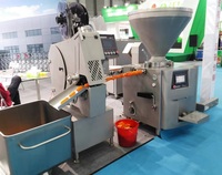 Machine industrielle automatique de double clipage avec moteur/pompe pneumatique pour la production de saucisses et de jambon, capacité de 1 tonne/heure