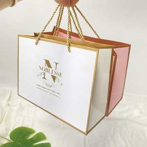Bolsas de Papel de <span class=keywords><strong>Regalo</strong></span> con Logotipo Impreso Personalizado, Impresión de Grabado en Blanco de Lujo, para Boutique, Compras, Calzado y Ropa - Product Image 2