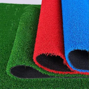 Vente en gros de gazon artificiel vert pour terrain de football en plastique pour le jardin