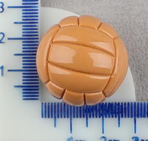 3D Fútbol Resina Artesanía Baloncesto Rugby Resina Encantos Bolas Miniaturas Para Adornos DIY - Product Image 6