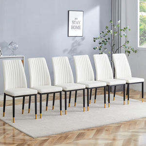 Chaise de salle à manger blanche de luxe moderne avec dossier capitonné à cannelures verticales et structure en métal noir et or pour hôtel, maison, lieu de mariage - Product Image 1