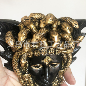 Statue murale Méduse en résine <span class=keywords><strong>de</strong></span> haute qualité, monstre <span class=keywords><strong>de</strong></span> <span class=keywords><strong>la</strong></span> <span class=keywords><strong>mythologie</strong></span> <span class=keywords><strong>grecque</strong></span>, légende serpentée, figurine effrayante, décoration pour <span class=keywords><strong>la</strong></span> maison, 1 pièce - Product Image 1