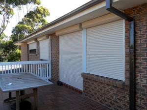 <span class=keywords><strong>Tapparelle</strong></span> Elettriche <span class=keywords><strong>e</strong></span> Persiane Avvolgibili Antiuragano per Magazzini: Soluzione Perfetta per la Protezione dalle Tempeste - Product Image 4