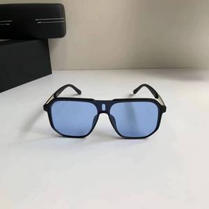 Nouvelles Lunettes de Soleil Carrées Unisexe Tendance 2026 – Protection Solaire pour Conduite et Voyage en Extérieur - Product Image 3