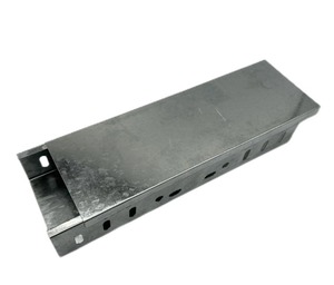 Bandeja Portacables Perforada Galvanizada en Caliente, de Alta Resistencia, para Gestión de Cables Industriales en la Construcción de Centros de Datos - Product Image 1