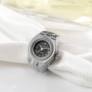 Rétro Hiphop Doigt Anneau <span class=keywords><strong>Montre</strong></span> Élastique Bracelet Cadran Quartz Y2K Argent Mini Anneau <span class=keywords><strong>Montre</strong></span> Hommes Femmes - Product Image 4