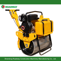 Compacteur routier portatif haute efficacité RWYL22, rouleau vibratoire monocylindre de 15 kN avec moteur Honda