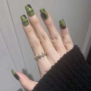 Anillo Empress Dowager Xiaotu Xing, Versión de Alta Gama, Anillo de Dedo de Piedra Natural y Cristal, Elegante, de Alto Valor, Ligero y Lujoso, Combina con Todo - Product Image 3