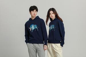 Felpa con Cappuccio Originale LUSHANGHAI con Stampa Toro Meccanico Blu - 100% Cotone, Vestibilità Ampia, Stampa Animale per Outfit Autunnali - Product Image 2