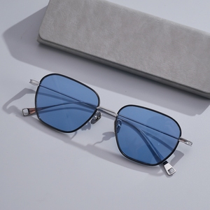Gafas de Sol de Piloto con Marco Metálico Delgado, Unisex, Lentes Degradadas, Estilo Urbano, Venta al Por Mayor, Logotipo Personalizado - Product Image 1