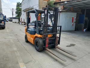 Alta qualità usato 2Ton Toyota diesel carrello elevatore Toyota 20 mini di seconda mano forcella 2 ton buone condizioni di lavoro