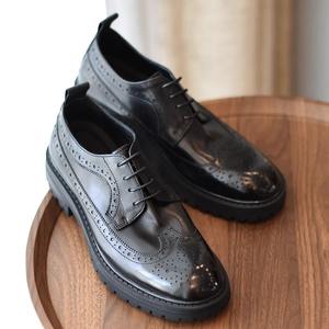 2026 British Vintage High Quality <b>Brogue</b> Carved Men's Shoes Thick Sole Business Casual Trendy <b>Black</b> Wedding Leather Shoes - Product Image 2