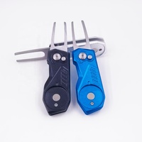 Outil de réparation de divots de golf pliable en acier inoxydable OEM avec bouton pop-up et marqueur de balle, logo personnalisé, chapeau en métal