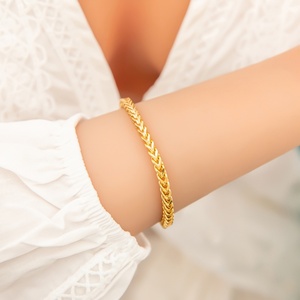 Pulsera de Cadena de Acero Inoxidable de Lujo con Baño de Oro Real de 18K de Alta Gama y Diseño Exclusivo - Product Image 2