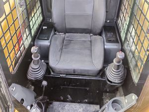 Export Dedicated CAT226B Skid Steer Loader, Compact Size Flexible Turning, Indoor Garden Equipment Low Fuel Consumption. - Product Image 3