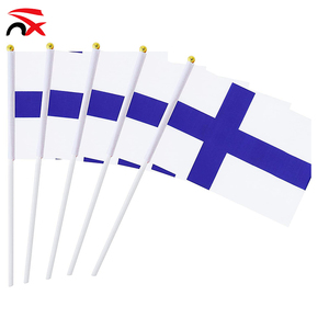 Drapeau finlandais 14*21cm, petit drapeau finlandais miniature à tenir à la main pour les fêtes, les défilés, les événements sportifs - Product Image 1