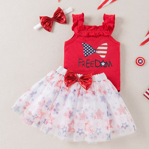 Conjunto de Ropa para Bebé Niña al por Mayor para el Día de la Independencia: Mono Estampado, Falda, Zapatos y Diadema de Manga Corta - Product Image 1