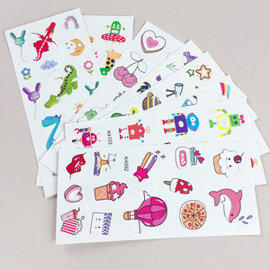 Autocollants de tatouage temporaires pour enfants, brillants dans le noir, dessins animés dinosaures licornes, imperméables, pour enfants, vente en gros, personnalisables - Product Image 3