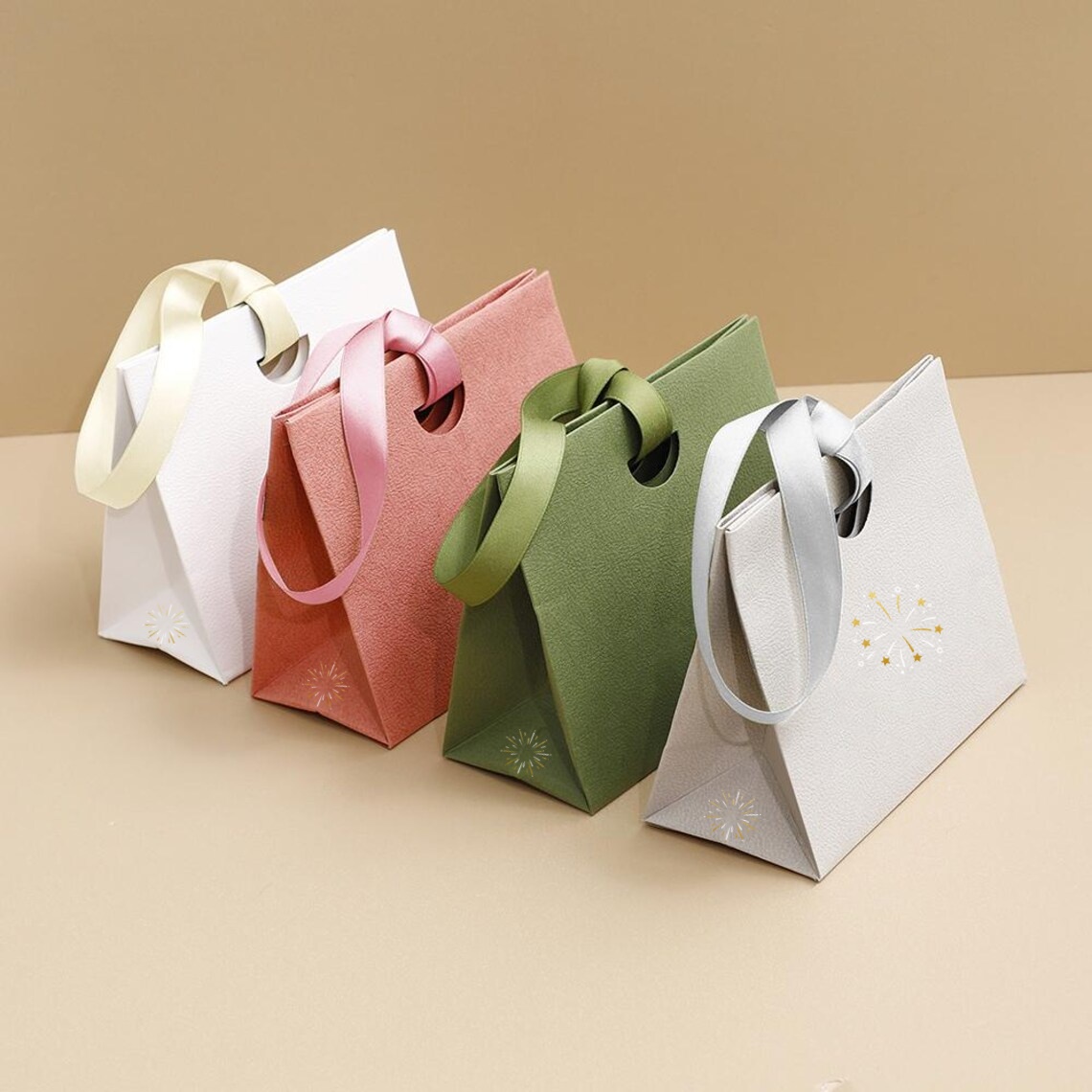 New Arrival Custom Wholesale Paper Shopping Bags Logo Printed Luxury Gift Paper Bag Packaging With Handle