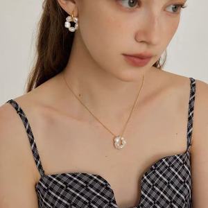 Collar de Perlas Naturales de Estilo Barroco Francés Shallow Dream, Estilo Suave, Lujo de Alta Gama, Versátil, Temperamento Ligero - Product Image 2