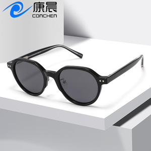 Lunettes de soleil rondes TR90 noires polarisées UV400 unisexe pour la mode, les voyages et la conduite, protection solaire transfrontalière - Product Image 3