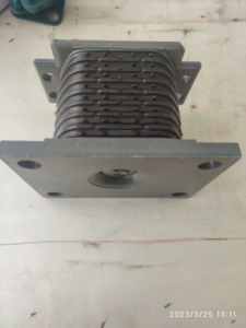 Howo грузовик запасные части резиновая опора AZ9725520278 резиновый кронштейн - Product Image 2