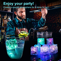 Cubetti di Ghiaccio LED Impermeabili per Bevande che Cambiano Colore Lampeggianti e Luminosi al Buio per Bar Club Feste