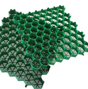 Griglia in Plastica a Nido d'Ape per Pavimentazione in Erba Sintetica, Dimensioni 500*500 con Geotessile per Giardino, Tetto, Via Antincendio - Product Image 6