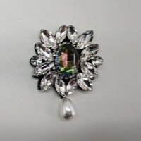 Applique en strass de verre en forme de fleur vintage, avec support en plastique, lavable, à coller, à dos plat, pour décoration de mariage, faite à la main