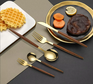 Vaisselle en acier inoxydable de qualité restaurant, style artisanal, finition miroir, manche en bois durable, cuillère à steak et à dessert, boîte. - Product Image 5