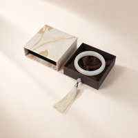 Boîte à bijoux rigide en carton artistique avec imprimé floral aléatoire, pompon et motif unique, emballage de luxe recyclable pour boutique, faible MOQ