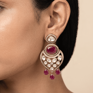 Boucles d'oreilles pendantes en moissanite rouge rubis, plaqué or antique bicolore, style statement, tendance, bijoux traditionnels indiens - Product Image 4