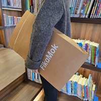 Sac d'expédition en papier recyclé 100% sacs d'emballage d'expédition de vêtements en papier kraft brun écologique enveloppe d'expédition express d'affranchissement