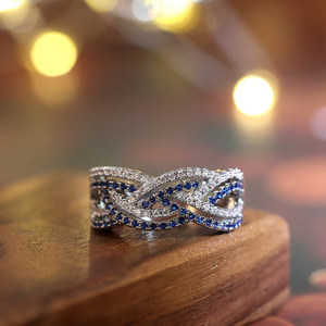 Anello da Donna con Due File di Micro Pavé in Zirconia Cubica Bicolore, Gioiello alla Moda - Product Image 2