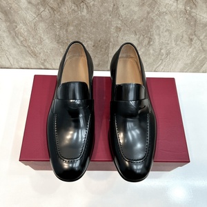 Mocasines de Alta Calidad, Estilo Ejecutivo de Lujo Ligero, Costura Artesanal de Precisión, Cómodos y Transpirables, Resistentes al Desgaste, Ferragamos - Product Image 1