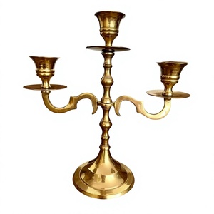 Support à bougies en métal doré à 3 bras, résistant à la chaleur, de haute qualité, pour décoration de table, fournitures pour l'organisation d'événements - Product Image 1