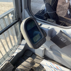 Excavatrice sur chenilles Volvo EC300E d'occasion, 24 tonnes, fabrication suédoise, moteur Robus haute performance, puissance 177 kW, pour travaux miniers et de construction - Product Image 6