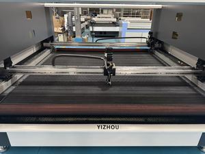 Machine de découpe laser à 4 têtes <span class=keywords><strong>Co2</strong></span> 1800*1500mm, moteur servo à crémaillère, pour textile, vêtements, vêtements de sport, peluche, jouet, chapeau, cuir - Product Image 6